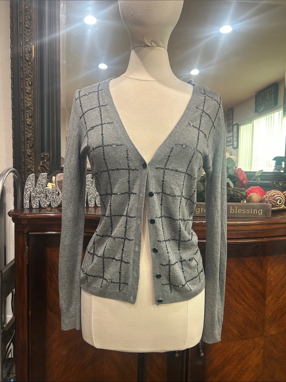 New York & Company Gray Grid-Pattern Button V-Neck Cardigan